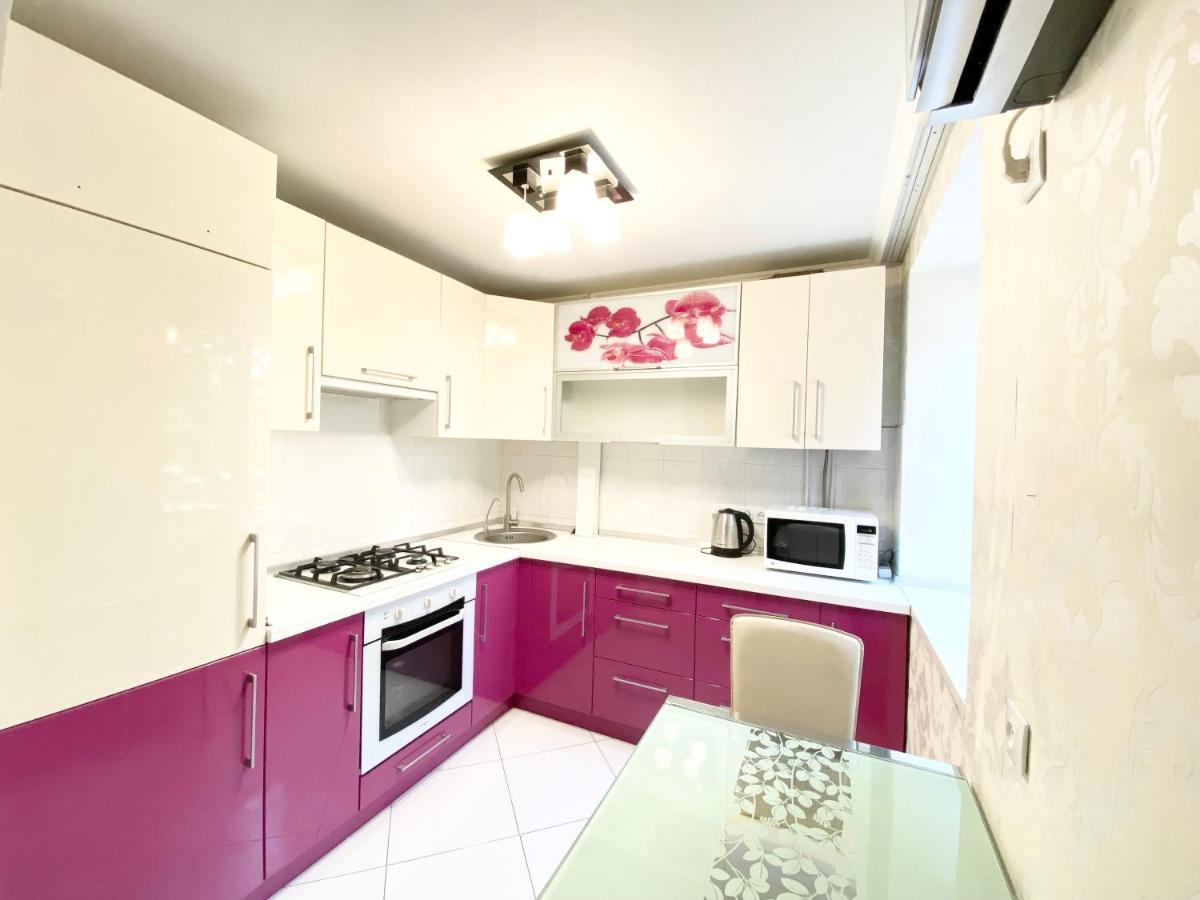 Beautiful 1-Bedroom Near Most City Center Dnipro Bagian luar foto